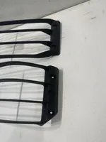 Land Rover Discovery Front bumper upper radiator grill 