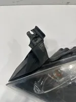 Toyota Aygo AB10 Lampa przednia 811500H010