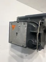 Volkswagen PASSAT B6 Lampa przednia 3C0941752G