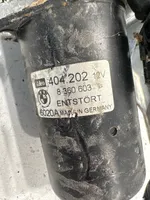 BMW 5 E39 Etupyyhkimen vivusto ja moottori 8360603