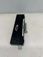 Audi A6 S6 C6 4F Antenas pastiprinātājs 4F9035225D