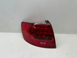 Audi A6 S6 C6 4F Aizmugurējais lukturis virsbūvē 89037044