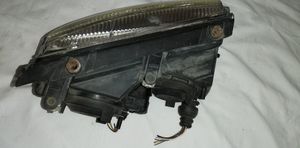 Volkswagen PASSAT B5 Lampa przednia 