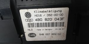 Audi A6 S6 C5 4B Oro kondicionieriaus/ klimato/ pečiuko valdymo blokas (salone) 4B0820043F