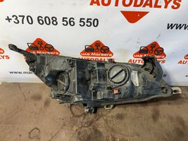 Opel Astra J Lampa przednia 13253656