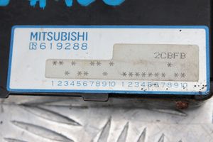 Mitsubishi 3000 GT Pystyantennivahvistin R619288