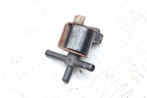 Volkswagen PASSAT B5 Vacuum valve 