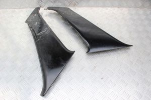 Mitsubishi 3000 GT Rivestimento montante (B) (superiore) 