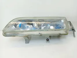 Honda Legend Lampa przednia 02462