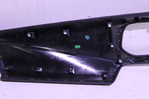 Nissan Qashqai J12 Rivestimento del pannello 682116UN0A