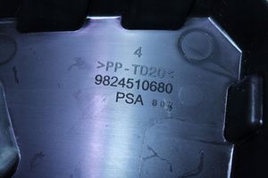 Opel Corsa F Skrzynka bezpieczników / Komplet 9824510680