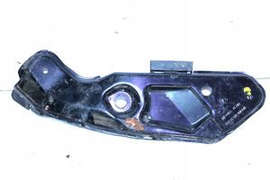 Seat Leon (5F) Jäähdyttimen kehyksen suojapaneelin kiinnike 5F0806929