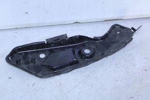 Seat Leon (5F) Jäähdyttimen kehyksen suojapaneelin kiinnike 5F0806929