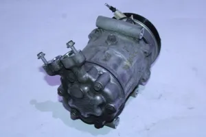Dacia Sandero Ilmastointilaitteen kompressorin pumppu (A/C) 8200840899
