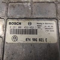 Volkswagen II LT Unité de commande, module ECU de moteur 074906021E