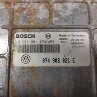 Volkswagen II LT Unité de commande, module ECU de moteur 074906021E