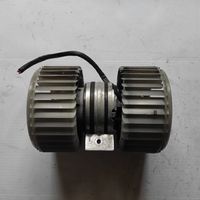 Audi A8 S8 D3 4E Ventola riscaldamento/ventilatore abitacolo 0130111047