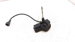 Nissan Primera Silniczek wycieraczki lampy przedniej 0390206932