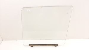 Mercedes-Benz COMPAKT W115 Front door window glass four-door 