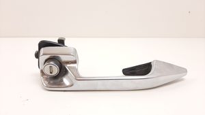 Mercedes-Benz COMPAKT W115 Front door exterior handle 1157600501