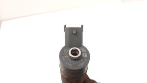 KIA Carens II Injecteur de carburant 0445110258