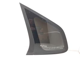KIA Carens II Fenêtre latérale avant / vitre triangulaire 43R000083