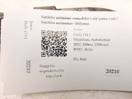 Iveco Daily 6th gen Tuyau de liquide de refroidissement moteur 5802135353