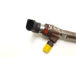 Nissan Qashqai+2 Injecteur de carburant 8200842205