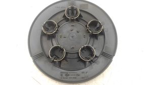 Opel Vivaro R16 wheel hub/cap/trim 