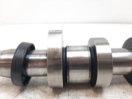 Volkswagen Polo IV 9N3 Camshaft 