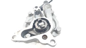 Opel Vivaro Vacuum pump 146503760R