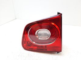 Volkswagen Tiguan Lampy tylnej klapy bagażnika 5N0945094B