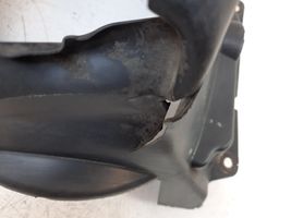 Audi RS6 C6 Parte del condotto di aspirazione dell'aria 4F0121334G