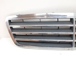 Mercedes-Benz C W203 Grille de calandre avant A2038800123