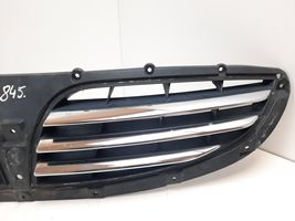 SsangYong Kyron Grille calandre supérieure de pare-chocs avant 7945109000