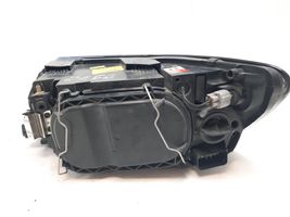 Volvo V50 Lampa przednia 30744682