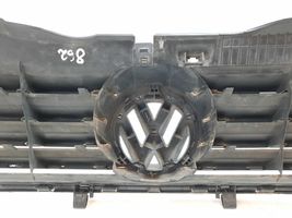 Volkswagen PASSAT B5.5 Etupuskurin ylempi jäähdytinsäleikkö 3B0853651L