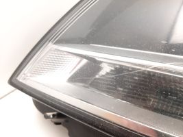 Volkswagen PASSAT B7 Lampa przednia 3AC941005