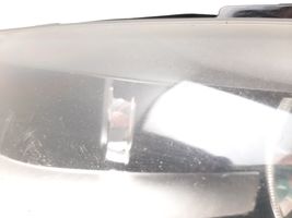 Volkswagen PASSAT B7 Lampa przednia 3AC941005