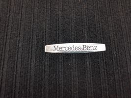 Mercedes-Benz E W212 Kilimėlių komplektas A2126802748
