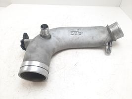 Audi RS6 C6 Tube d'admission de tuyau de refroidisseur intermédiaire 07L145728E