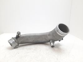 Audi RS6 C6 Tube d'admission de tuyau de refroidisseur intermédiaire 07L145728E