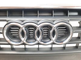 Audi A5 8T 8F Grille calandre supérieure de pare-chocs avant 