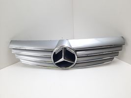 Mercedes-Benz CLK A209 C209 Kühlergrill A2098880052