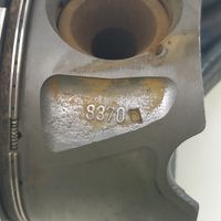 Mercedes-Benz E W212 Piston avec bielle 8370