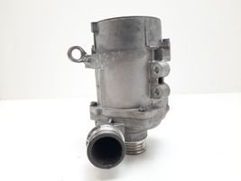 BMW 5 E60 E61 Pompa dell’acqua 70285120