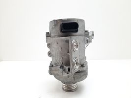 BMW 5 E60 E61 Pompa dell’acqua 70285120