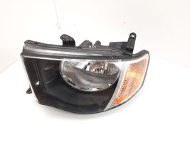 Mitsubishi L200 Lampa przednia 