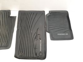 Porsche Panamera (971) Auton lattiamattosarja 971044800