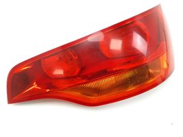 Audi Q7 4L Lampy tylnej klapy bagażnika 4L0945094